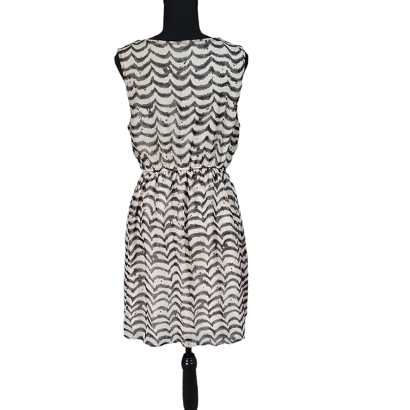 EUC Rachel Kate Women’s Sequin collar short sleeve stripped wave pattern Dress - Picture 3 of 11